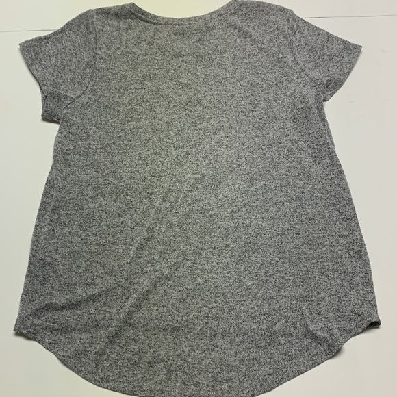 ⭐️SALE!⭐️ Gray T-shirt - Picture 3 of 3